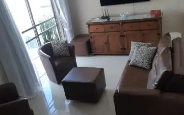 Apartamento Coral - 1 quadra do Mar
