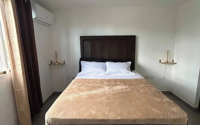 Modern Luxury Condo With Pool Access in Kingston, Jamaica