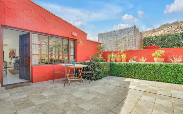 Villa With sea View and Pool