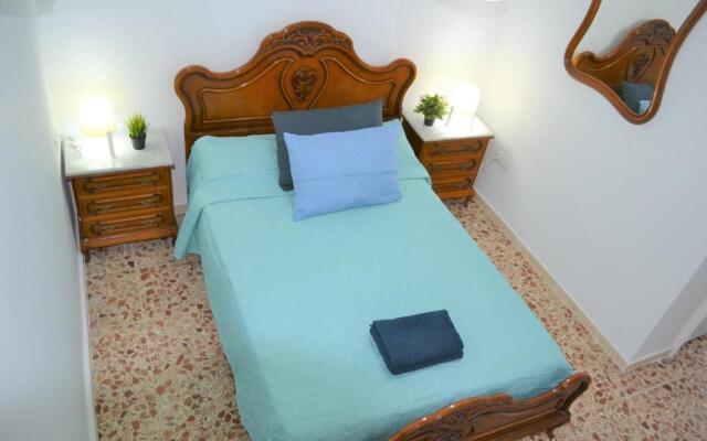 Lovely Studio Apartment with Terrace (CB5EV)