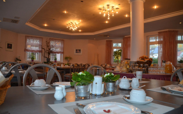 Hotel & Restaurant Castell