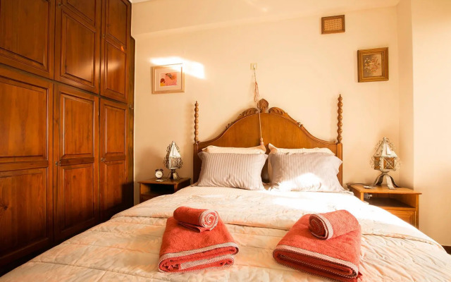 Spacious Apartment Next To Metro - Marousi