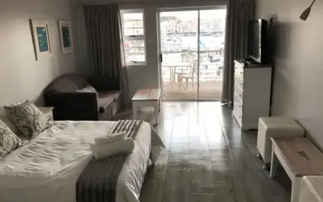 Port Hotel