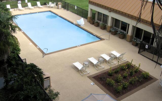 Quality Inn & Suites Baton Rouge West – Port Allen