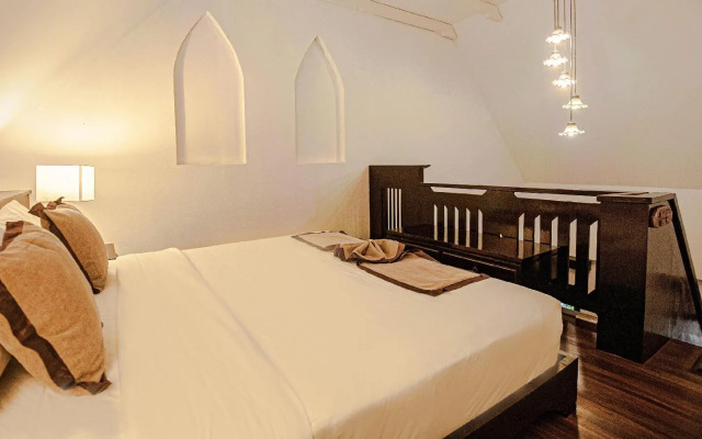 Hotel Ayatana Hamlet & Spa.