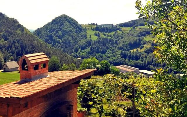 Romantic Cottage In Real Nature