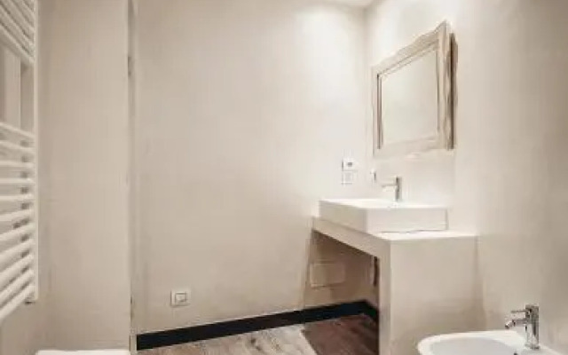 Arena Easy Suites Guesthouse