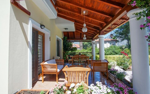 Villa Dolphin