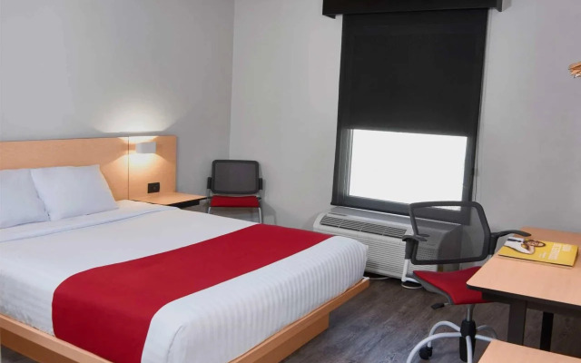 City Express by Marriott Irapuato