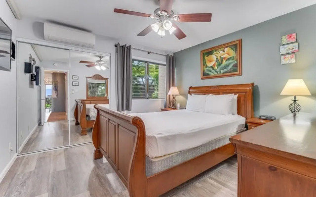 Oceanfront Napili Point Condo B 26 by RedAwning
