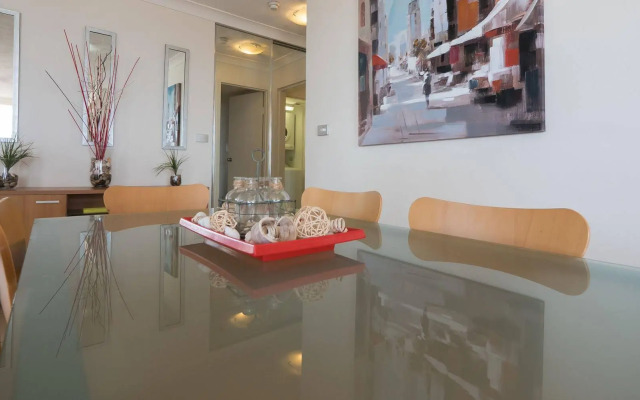 Alexander Holiday Apartments