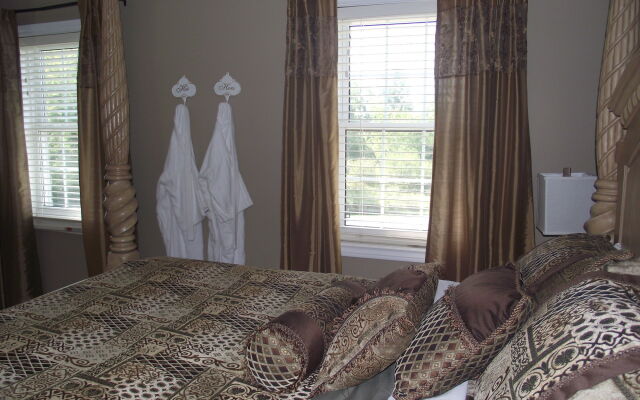 Forest Motel & Woodland Retreat