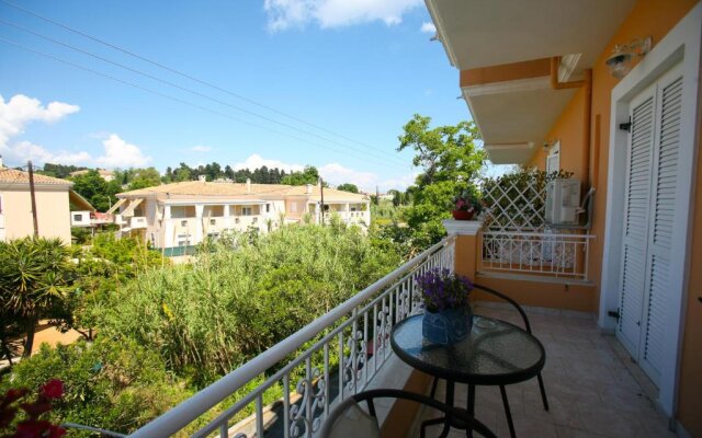 Tritsa House, 3-bedroom apt next to Corfu Town and airport