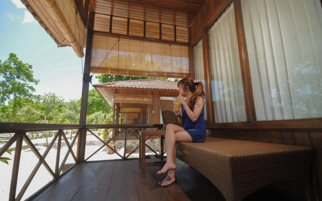 Sylvia Beach Villa
