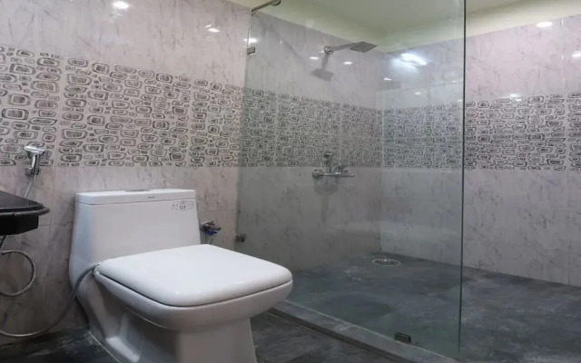 Comfort Inn by OYO Rooms