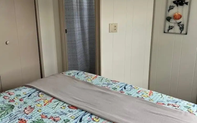 Montego Bay - Peachtree Road 122 3 Bedroom Home by RedAwning
