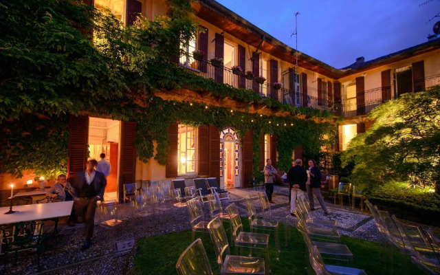 Palazzo Albricci Peregrini