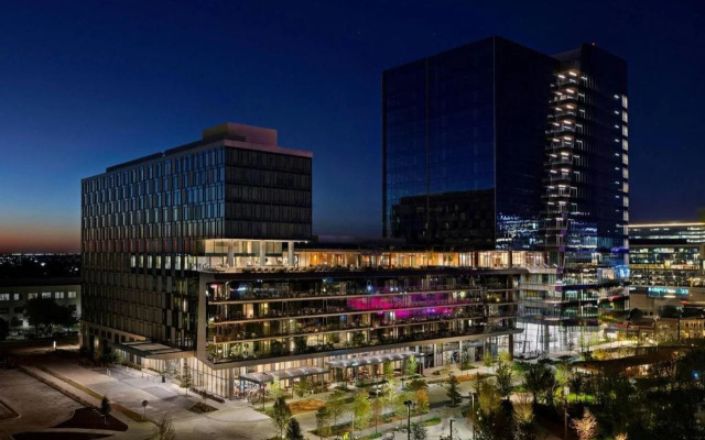 HALL Park Hotel, Autograph Collection