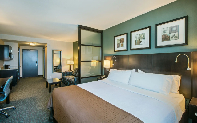 Holiday Inn Hotel & Suites Saskatoon Downtown by IHG