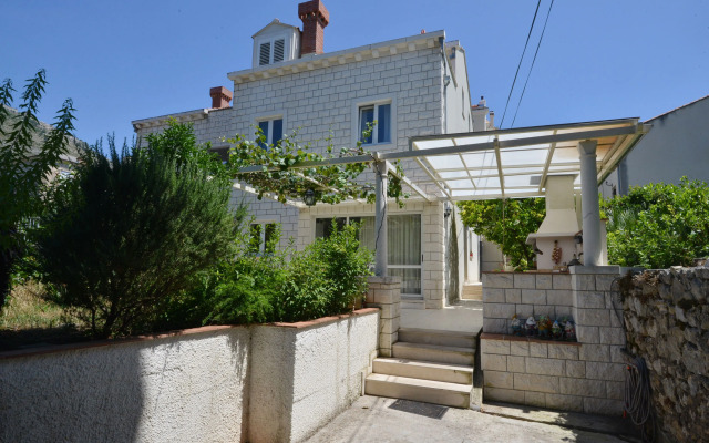 Villa Elly Apartments