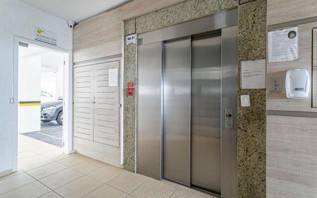 Apto em Condominio pe na Areia, c/ Piscina Mhr308