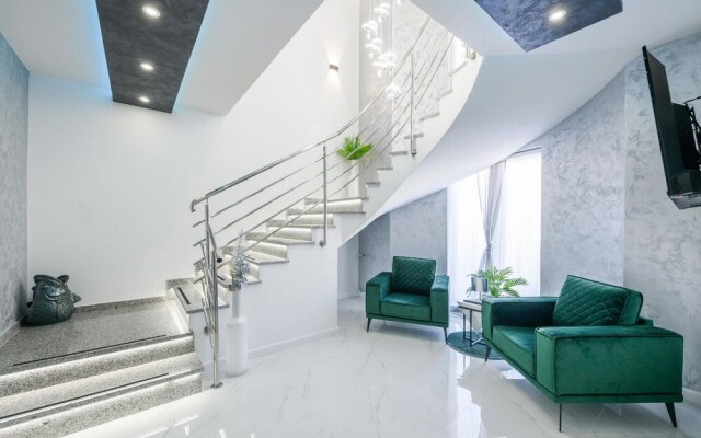 Stunning Home in Pula With Wifi and 7 Bedrooms