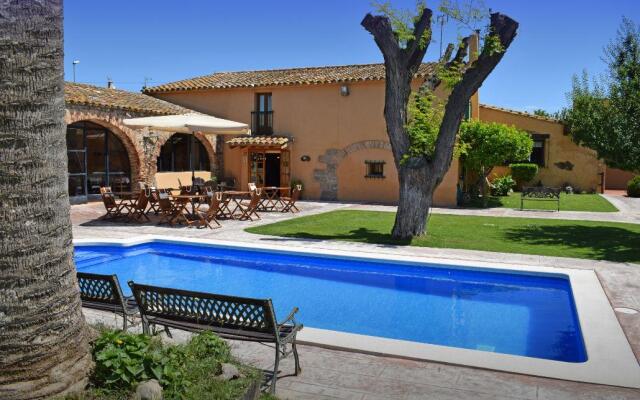 Masia Ca La Caputxeta & Golf