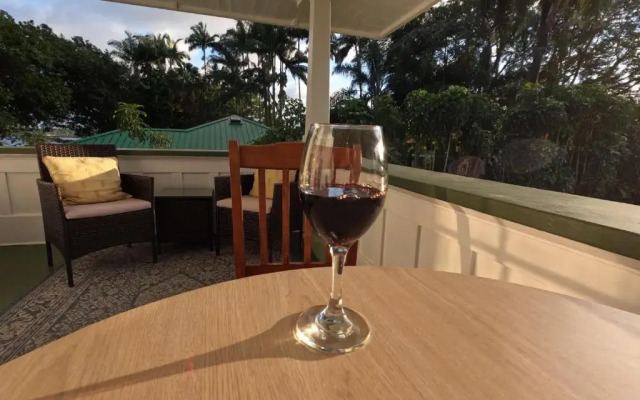 Hilo Bay Oceanfront B&B