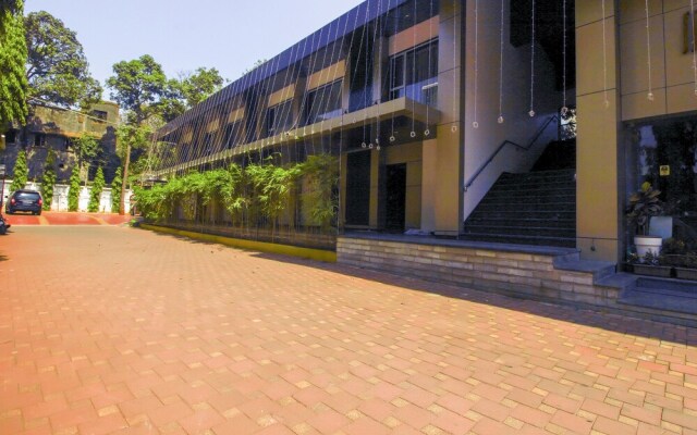 OYO 6800 Purohit Holiday Resort