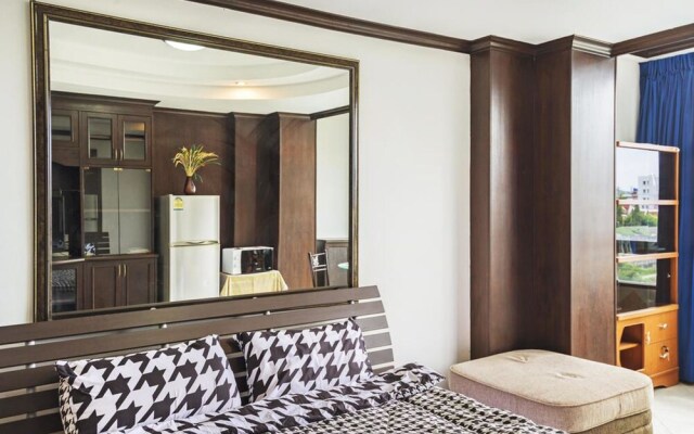 Patong Grand Condo By Favstay