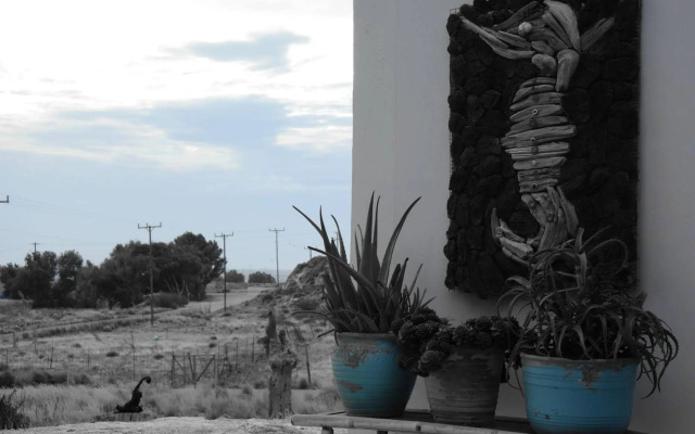 Aris Hotel