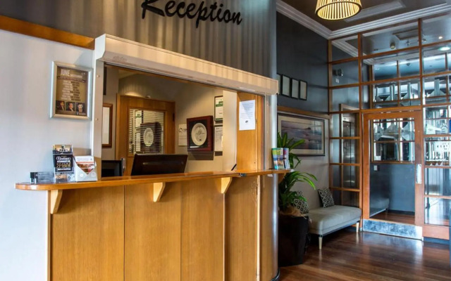 Clarendon Hotel