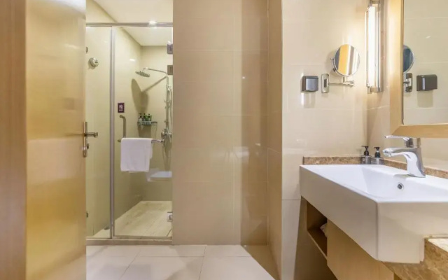 TRUE GO Hotel (Guangzhou Beijing Road Pedestrian Street Memorial Hall Metro Station Branch)