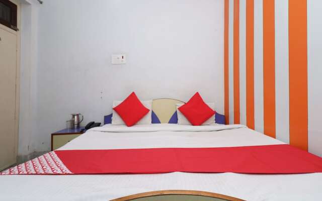 OYO 29309 Hotel Taj Palace
