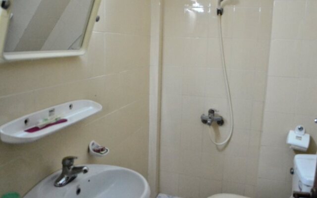 Cat Ba Plaza Hotel