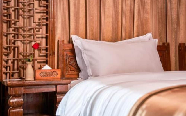 Floral Hotel Fantu