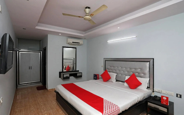 OYO 27884 Hotel 3bs House Dx