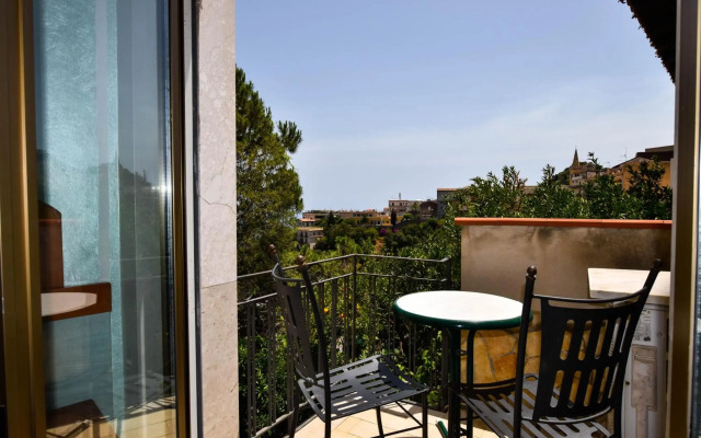 Hotel Condor