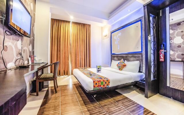 FabHotel Lakme Executive FC Road