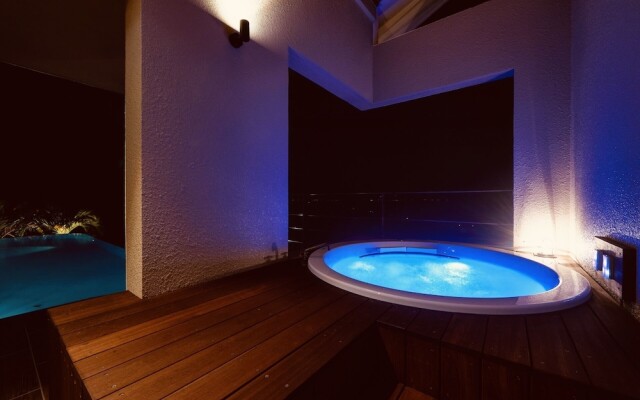 relax kouri villa Rekrrr