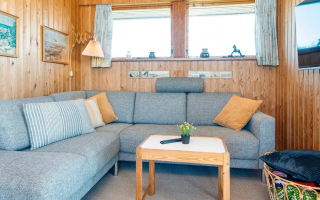 6 Person Holiday Home in Ringkobing-by Traum