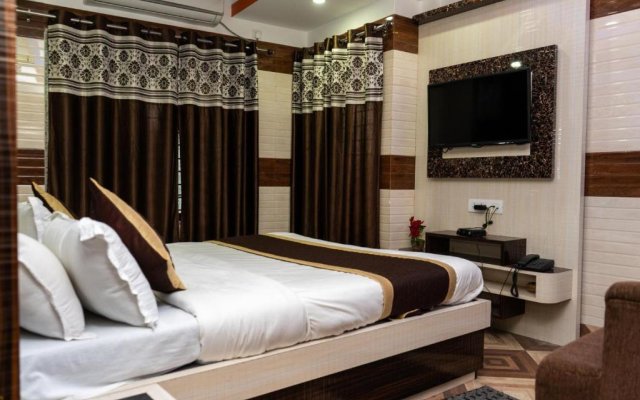 OYO 16064 Hotel Tirupati
