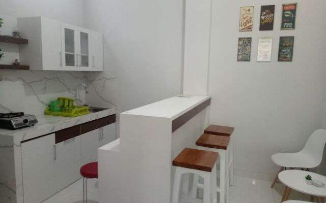 Omah Bondi Family Homestay by FH Stay