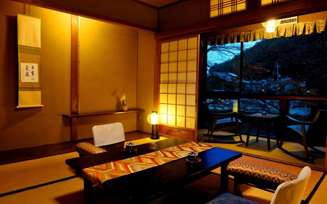 Heihachi Tea House Inn
