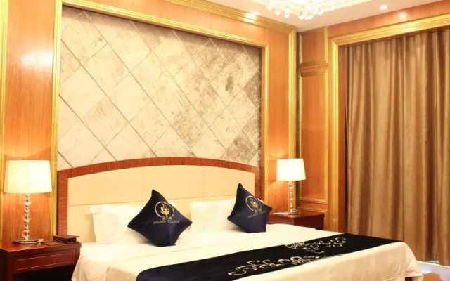 Golden Peacock Resort Hotel