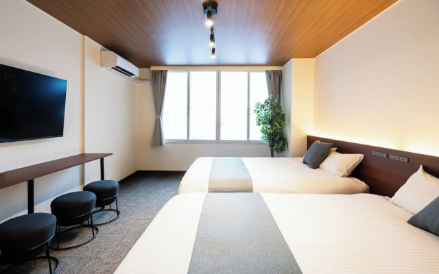 Urban Stay LC12 Bankan