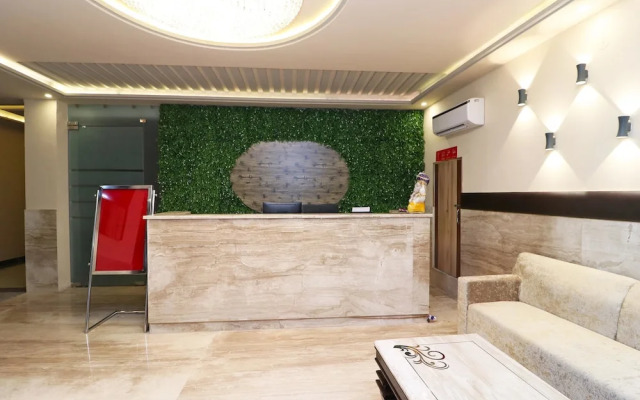 OYO 14766 Pacify Hills