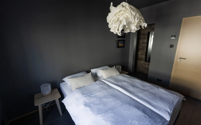 Acco Apartments