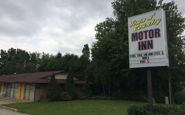 Town N Country Motor Inn