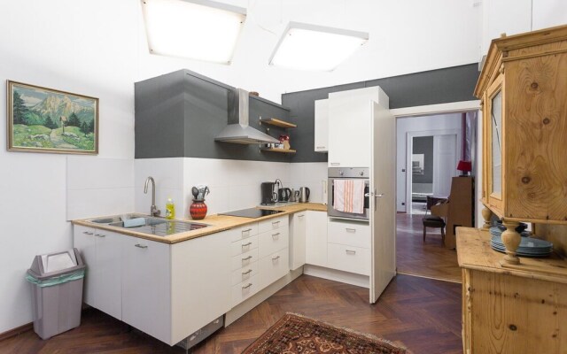 13th Century Apartment